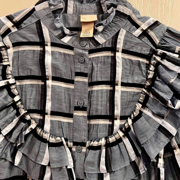 H&M Long Sleeve Ruffled Button Down Too with Shades of Blue Crinkle Material. - Picture 2 of 6